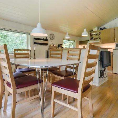 3 Bedroom Awesome In Σπίτι διακοπών Ebeltoft