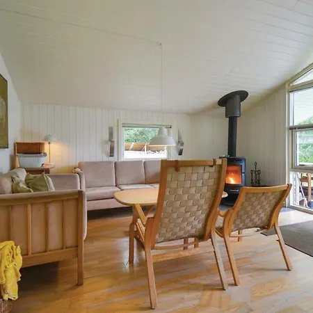 3 Bedroom Awesome In *